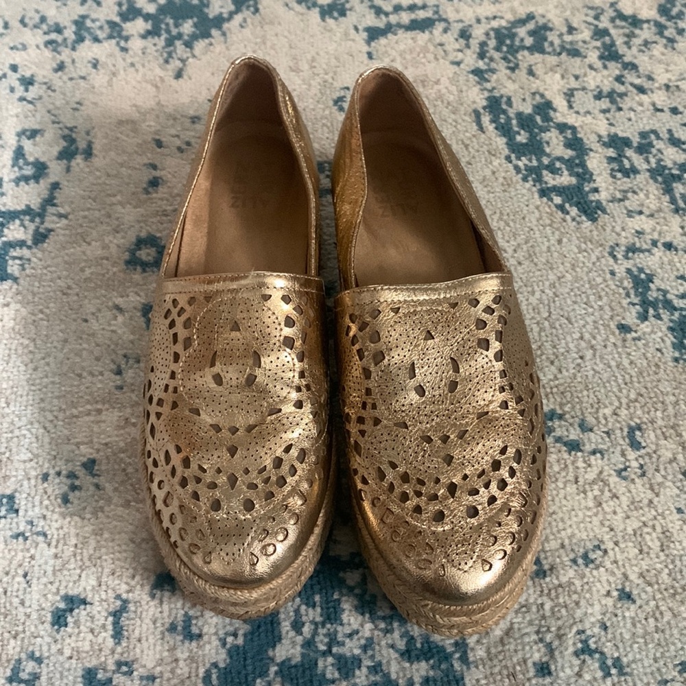 Platform flats